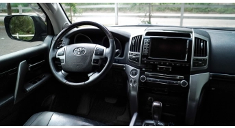 Аренда внедорожника Toyota Land Cruiser Prado в Астане по цене от 43 000 ₸/сутки Toyota Land Cruiser Prado
